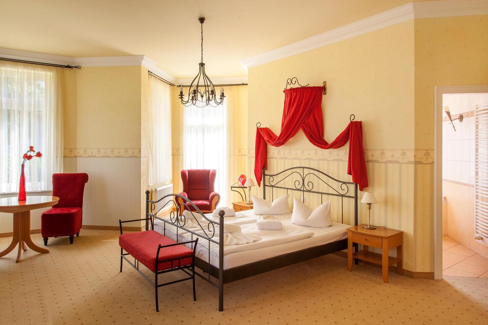 Ostseehotel Villen Im Park - Ein Rovell Hotel Heringsdorf  Eksteriør billede
