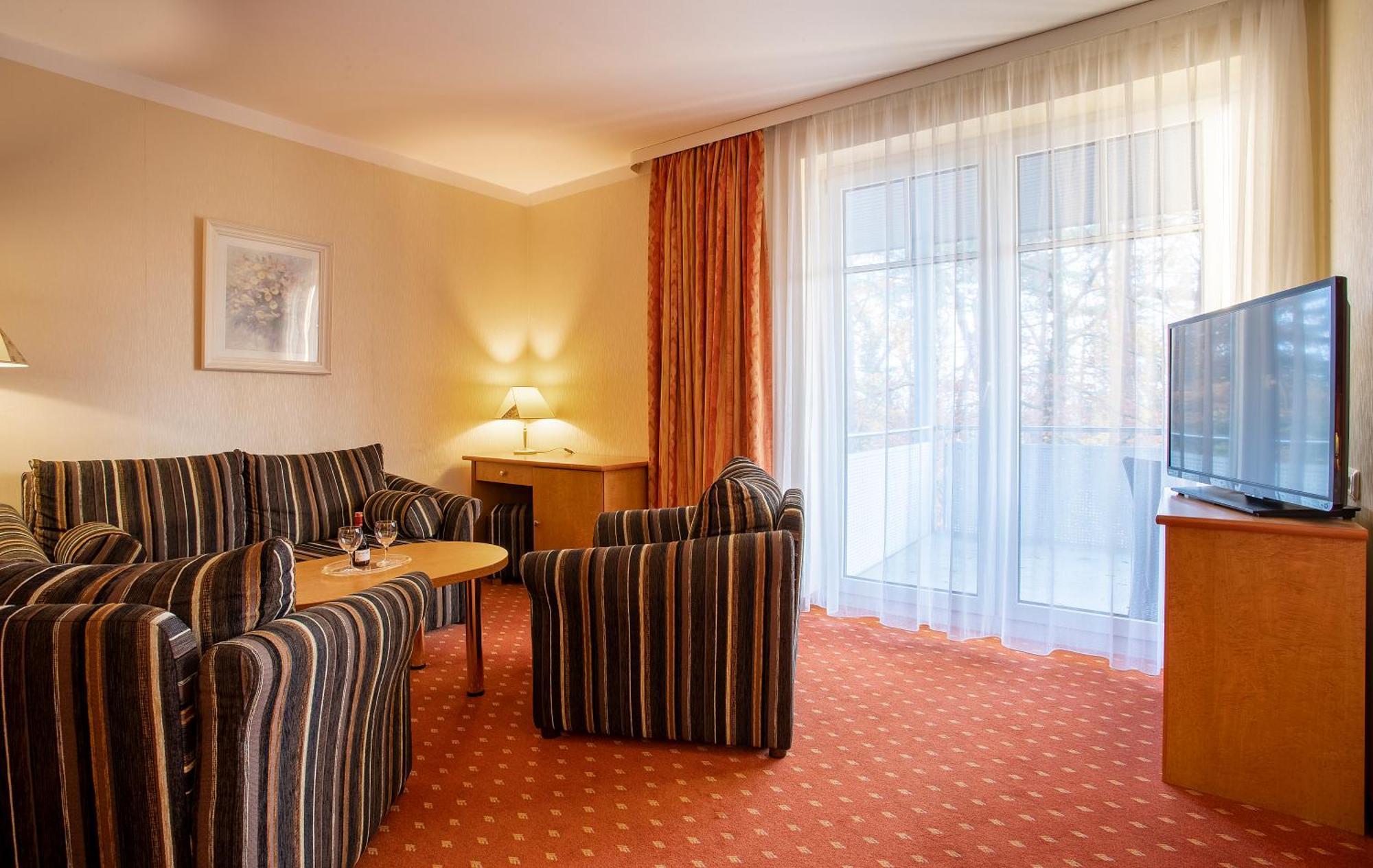 Ostseehotel Villen Im Park - Ein Rovell Hotel Heringsdorf  Eksteriør billede